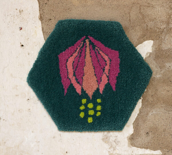 m-MK tufted rug Strangely charming flower petrol & coral pink